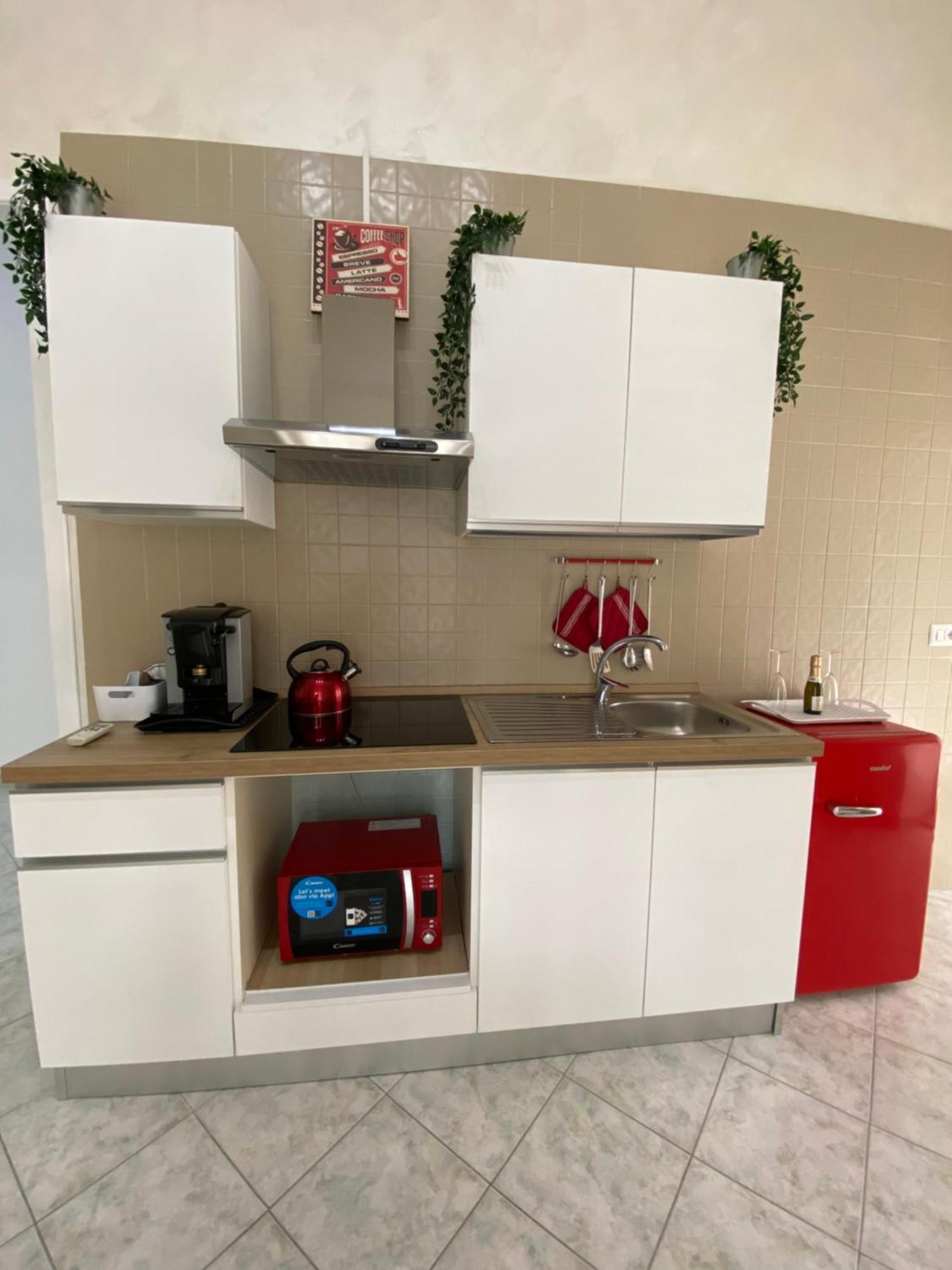 Ellebi Home Неаполь Экстерьер фото