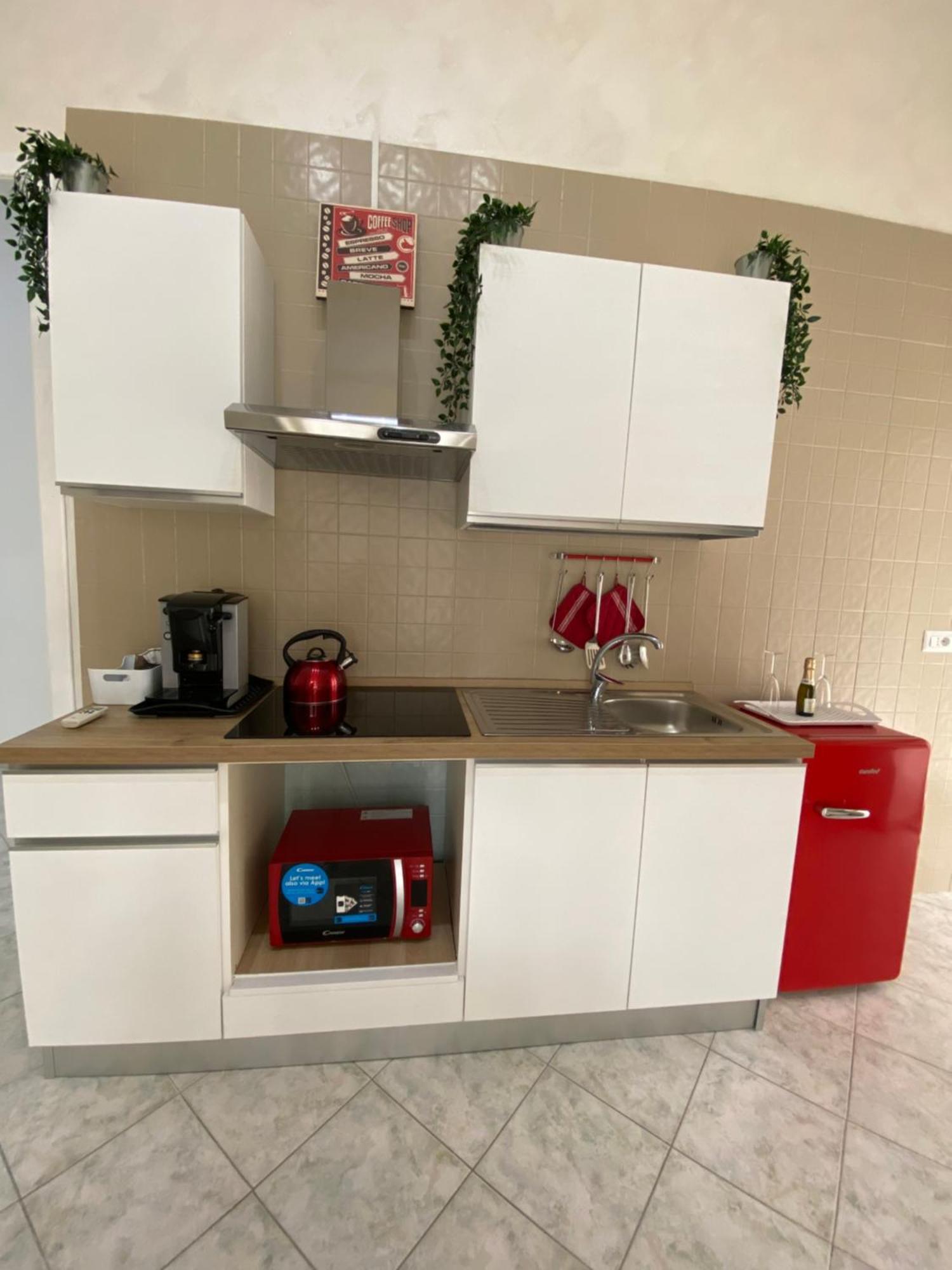 Ellebi Home Неаполь Экстерьер фото